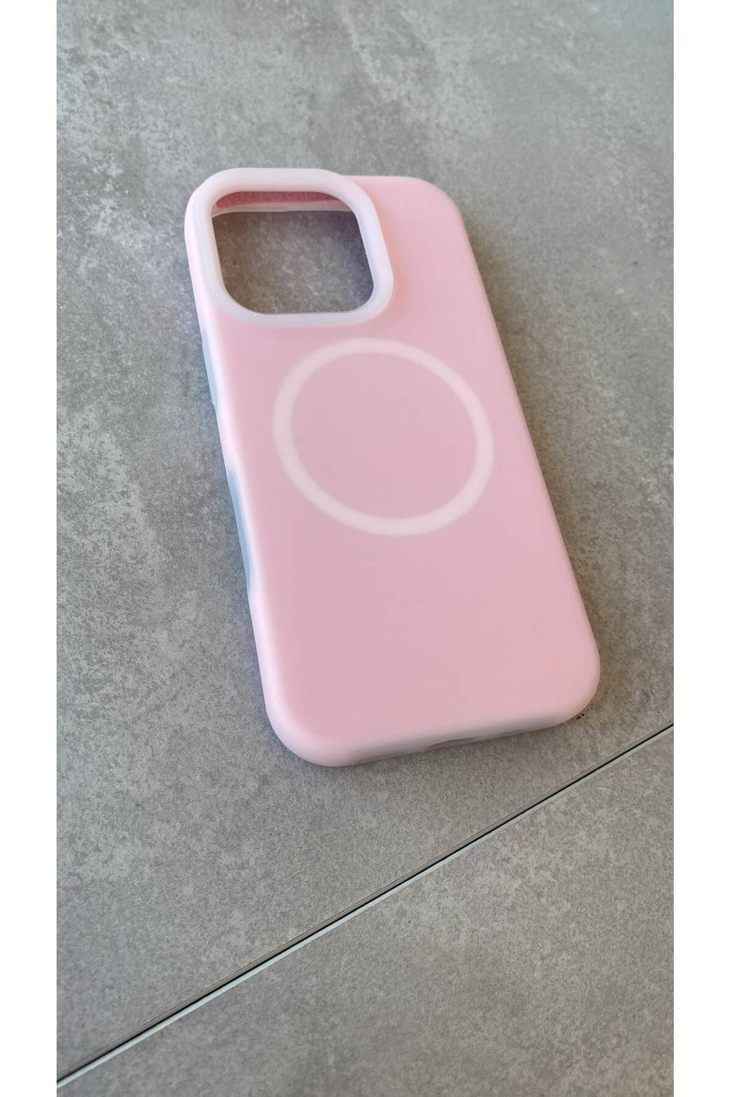 iPhone 16 Pro Kılıf Magsafe Özellikli Soft Silikon Kılıf Kamera Korumalı Kadife İç Yüzey Mat Premium Koruma