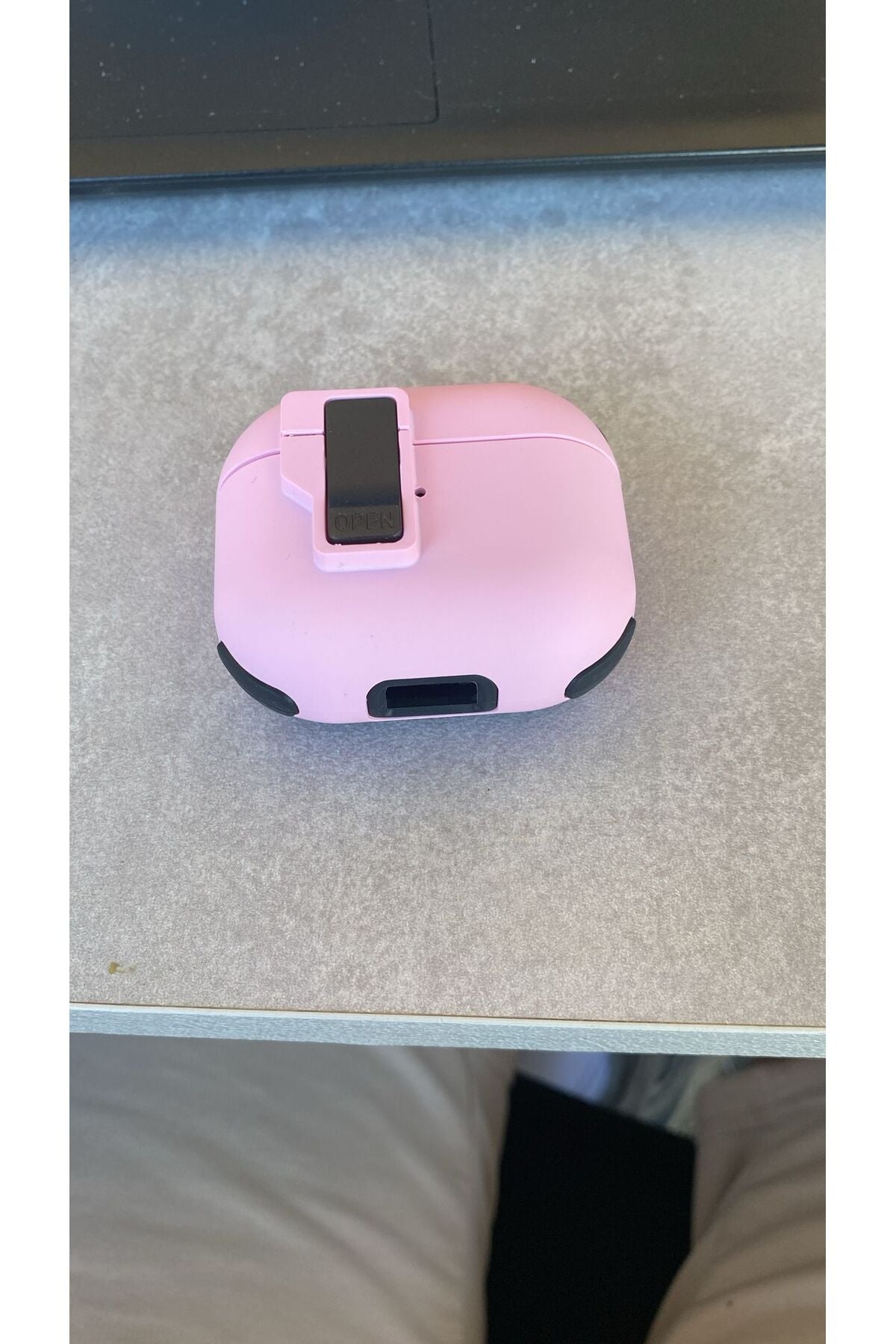 AirPods Pro 2 Kılıfı AirPods Pro 1 Uyumlu Silikon Darbe Korumalı Kilitli Anahtarlıklı Koruyucu Kılıf