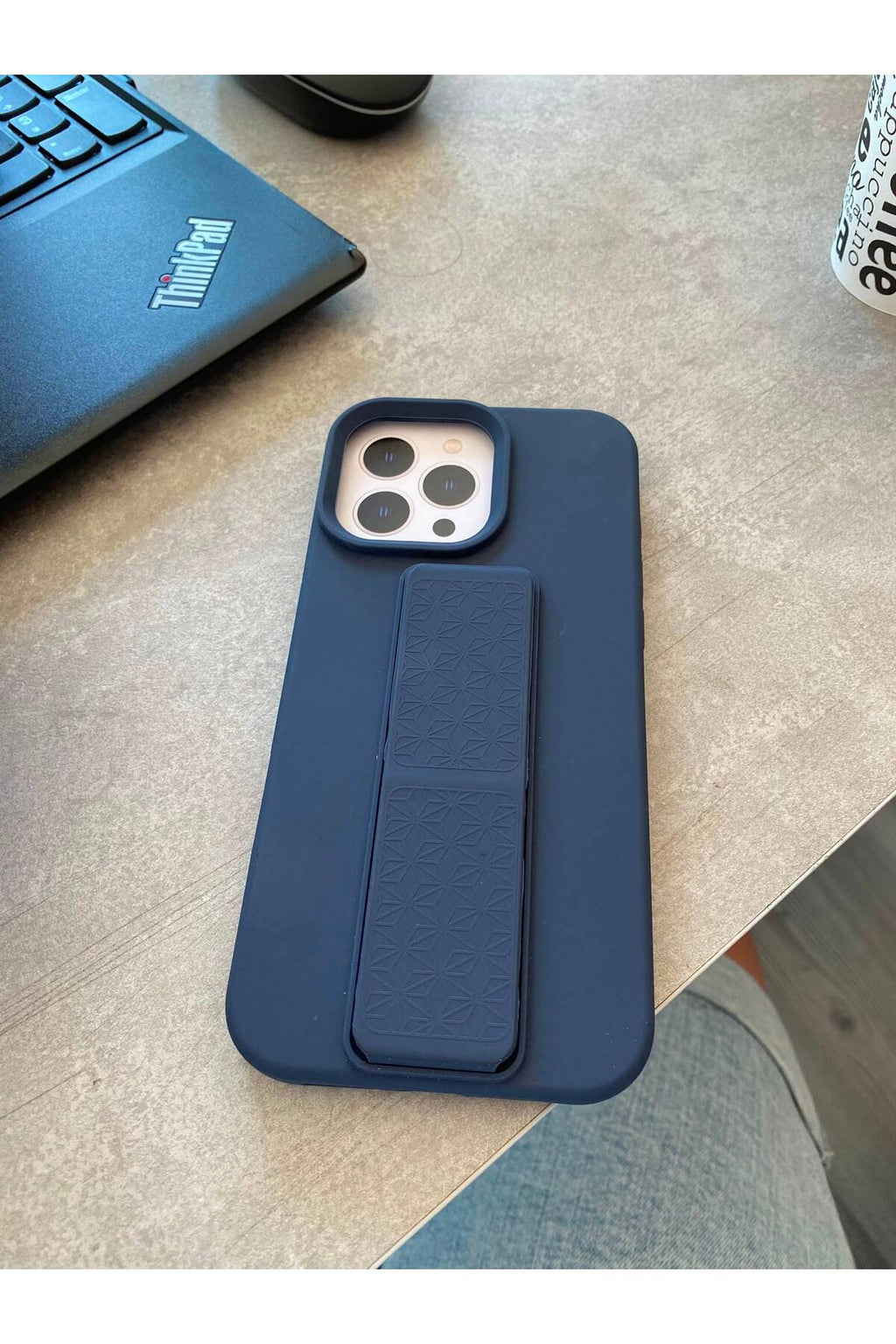 İphone 16 Pro Max Uyumlu Standlı Mat Silikon Telefon Kılıfı Parmak Tutuculu Kamera Korumalı