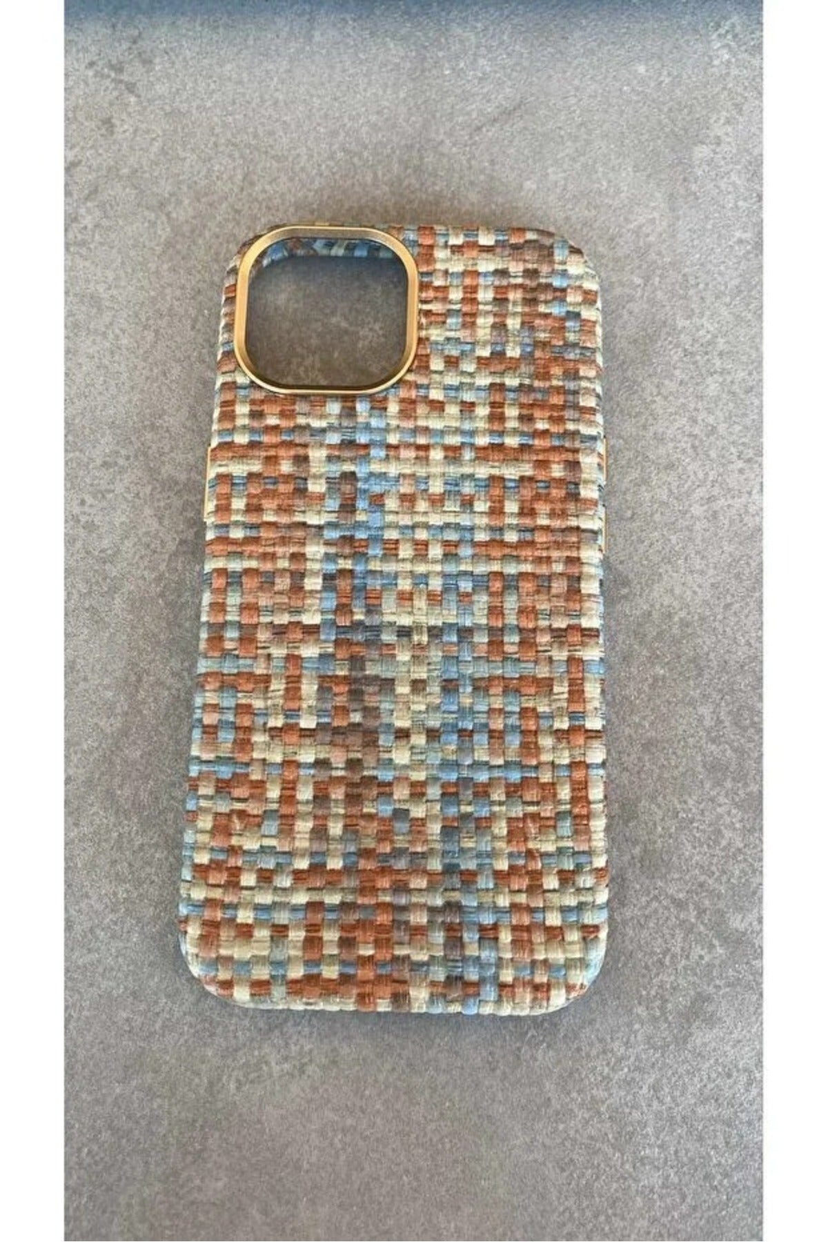 İphone 16 Pro Max Uyumlu Premium Karbon Örgü Dokulu MagSafe Uyumlu iPhone Kılıf Kadife İç Yüzey Darbe Korumalı Bej Mavi Kahve