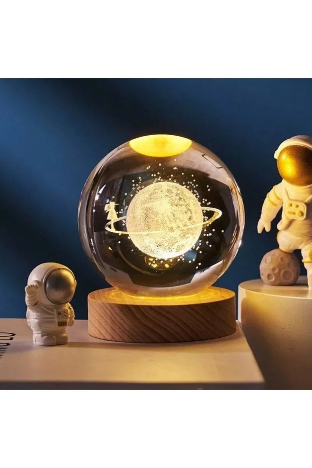 WOTOBEUS Satürn ve Yıldızlar Tasarımlı Ahşap Tabanlı Işıklı Küre