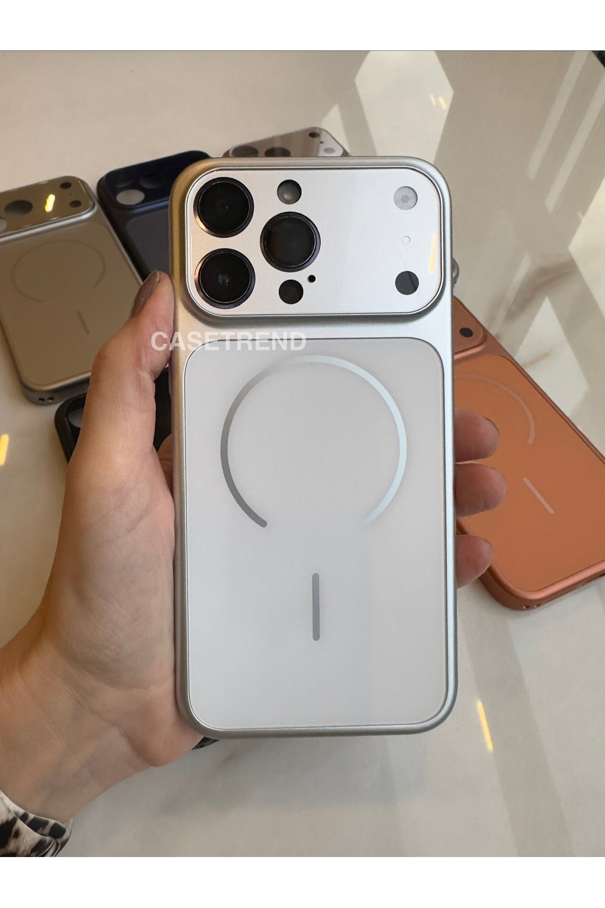 WOTOBEUS iPhone (15 Pro Max) uyumlu AG Glass MagSafe Destekli 17 Pro Max Dönüştürücü Kılıf